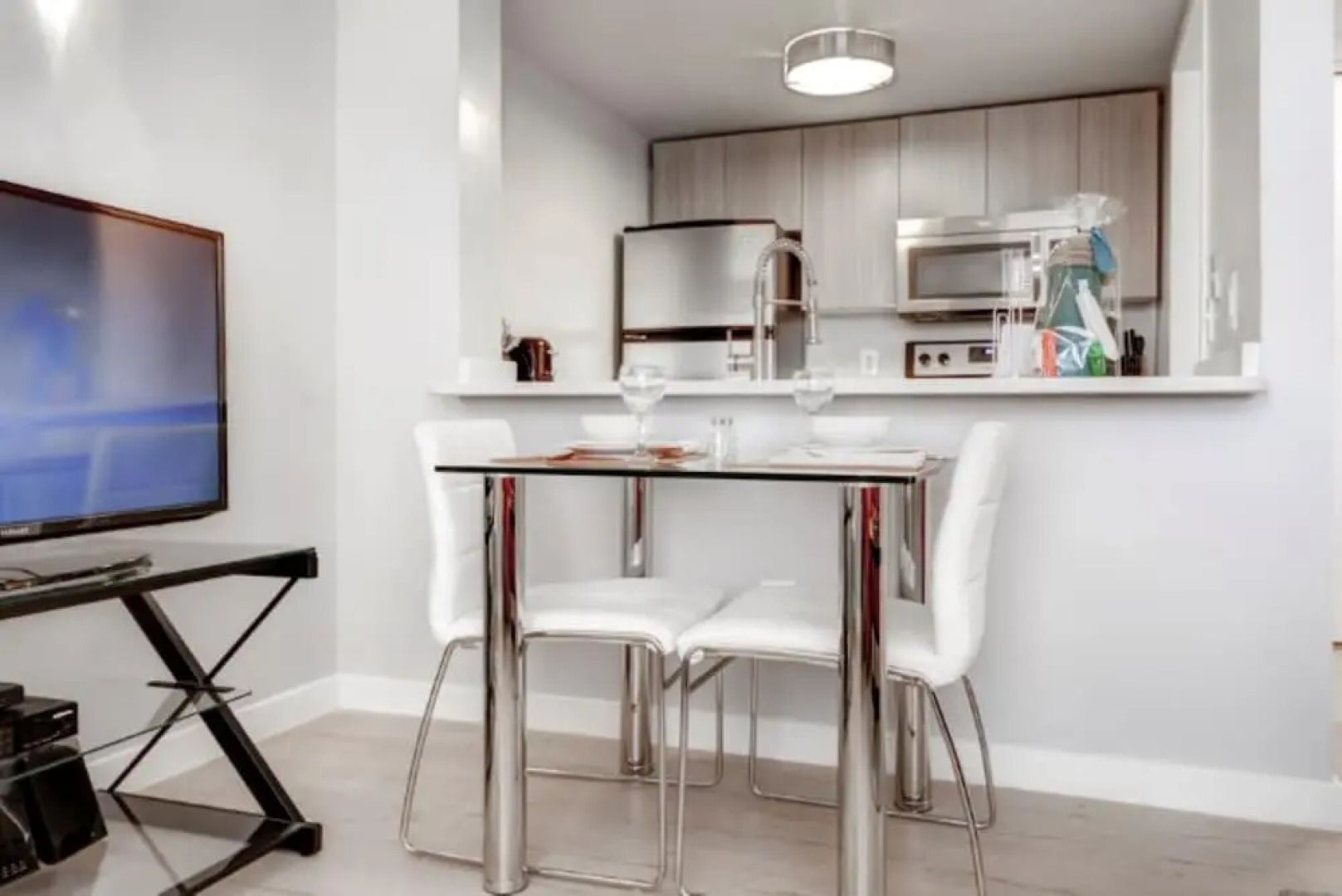 Global Luxury Suites at Monroe