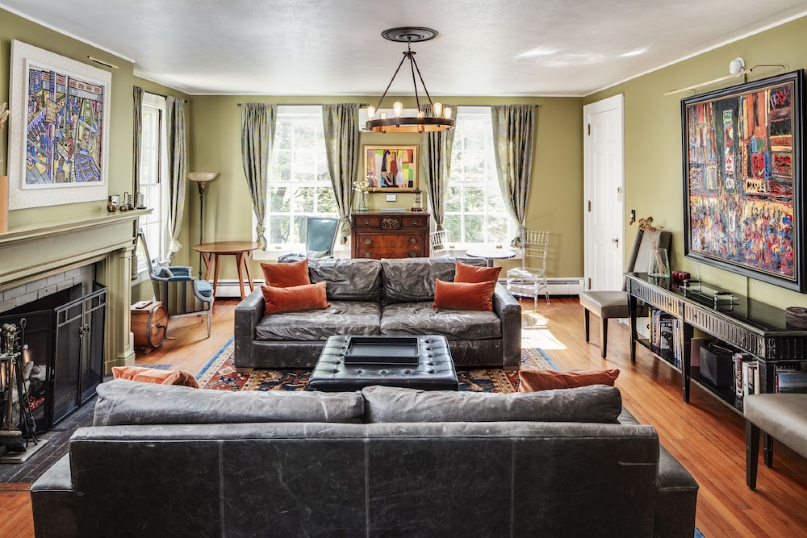 The Applewood Manor