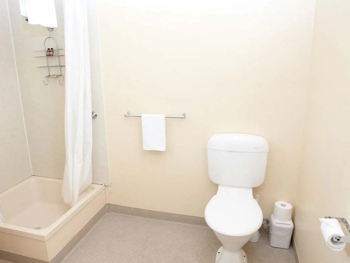 Hepburn Springs Chalet