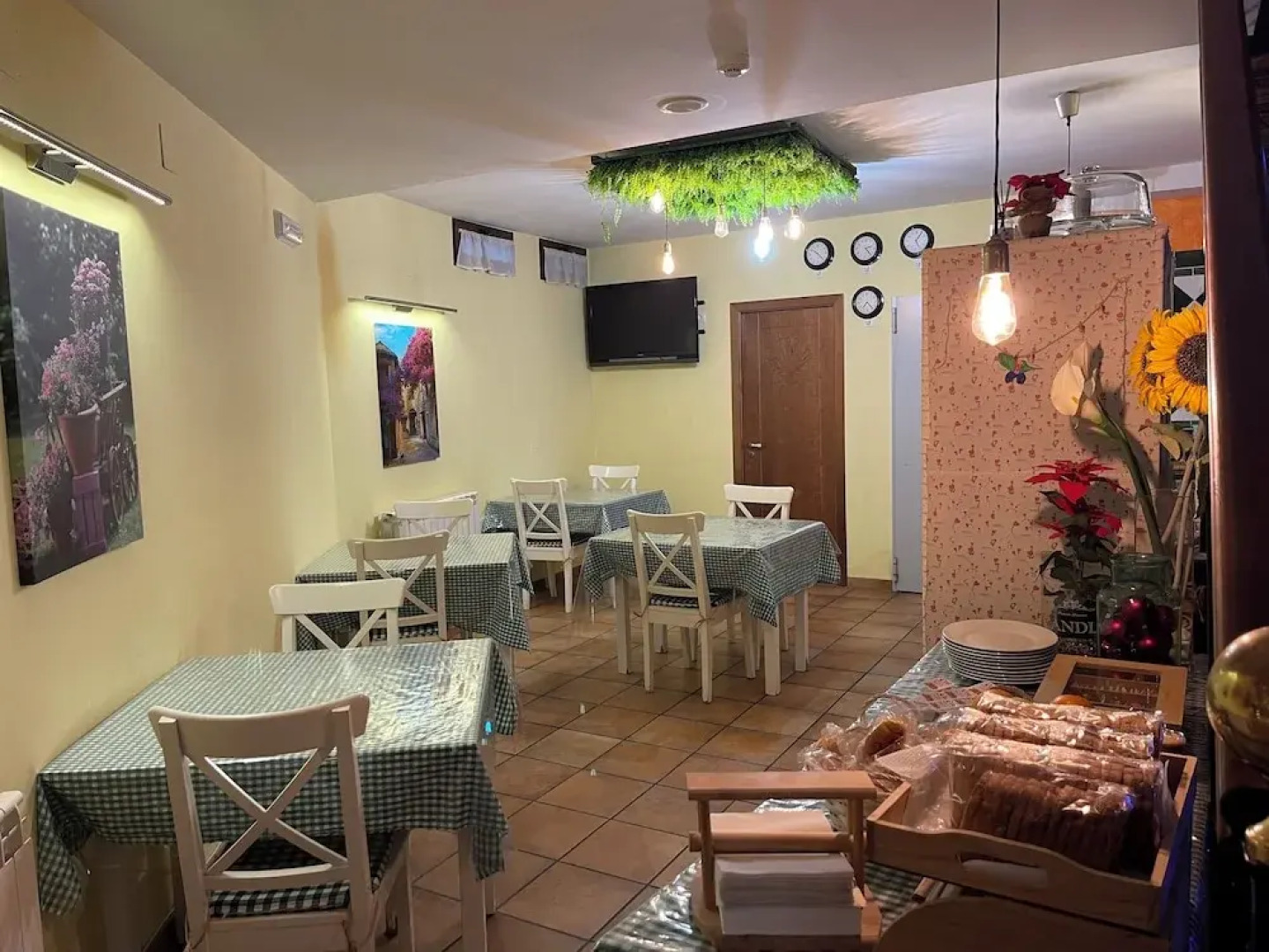 The Way Hotel & Suites