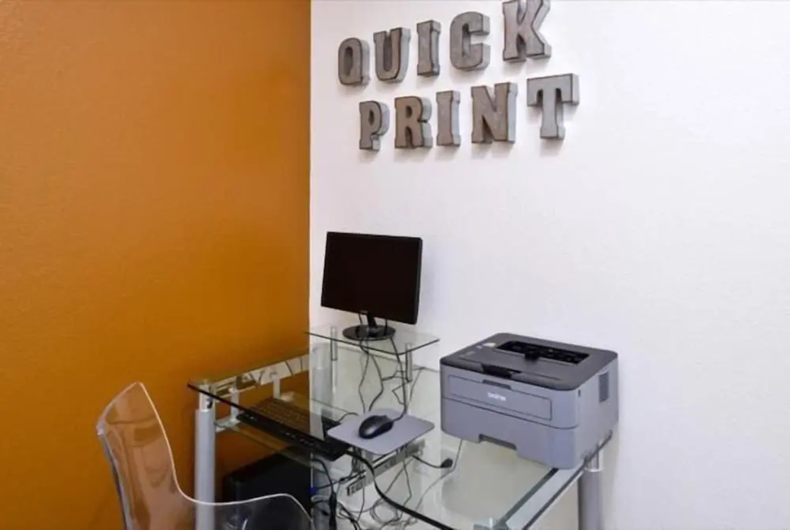 Scottish Inn & Suites