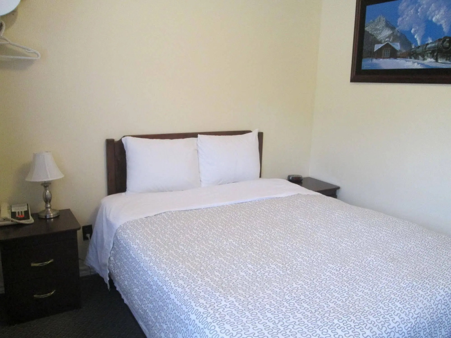 Edgewater Motel & Campground