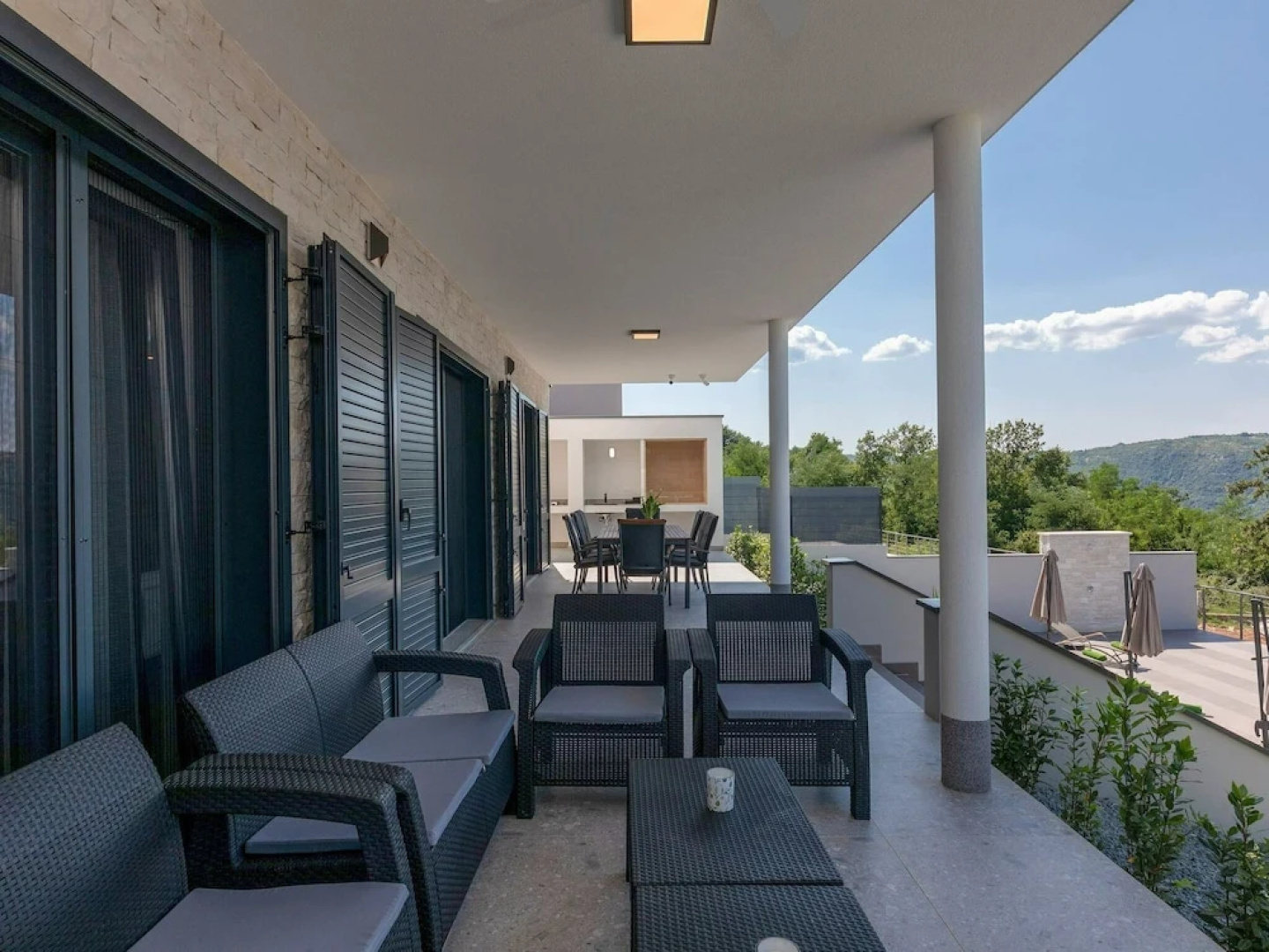 Villa With Swimming Pool, Play Area, Volleyball Court, Table Football, 8 km From Labin