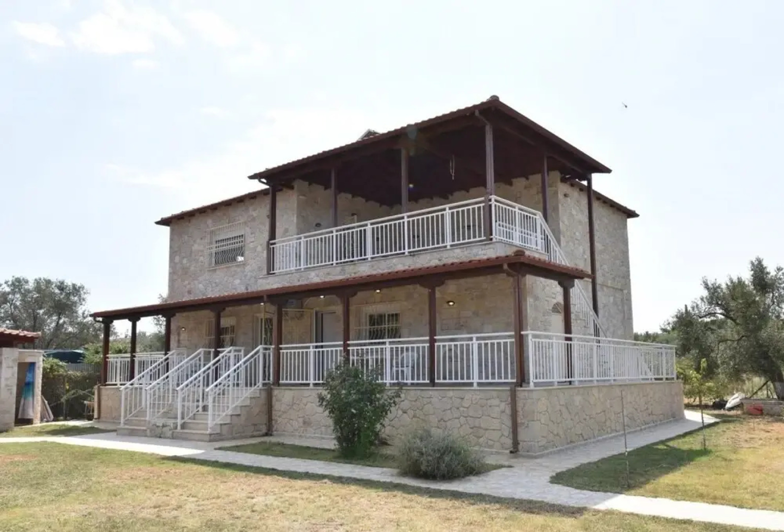 Svetlana s Family Right House by Travelpro S