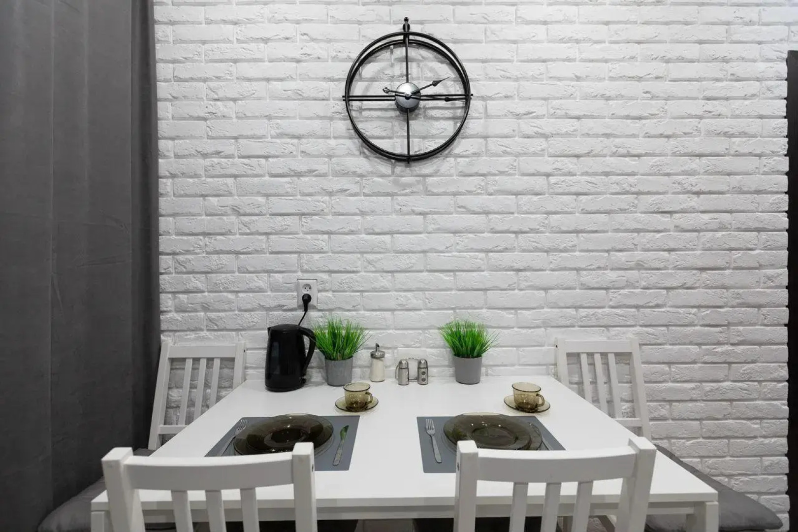 Апартаменты на улице Бредова