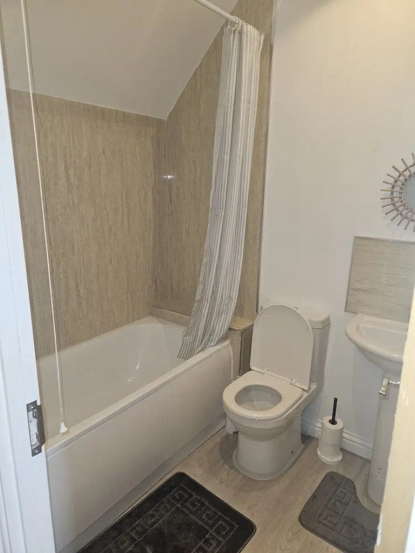 Impeccable 2-bed House in Basildon