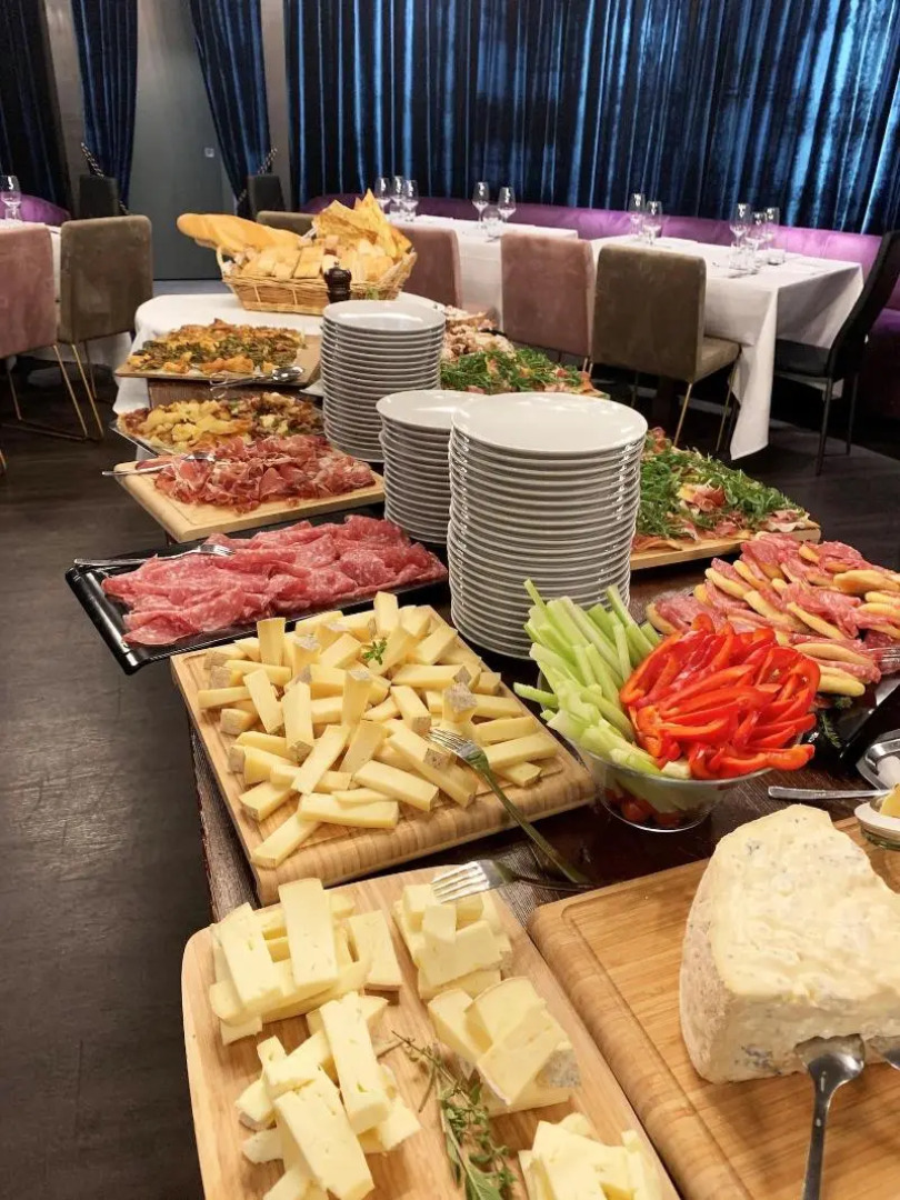 Emotional Grand Motel