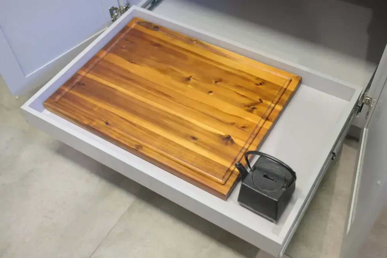 Comfy Retreat With Yard & Cozy Interiors