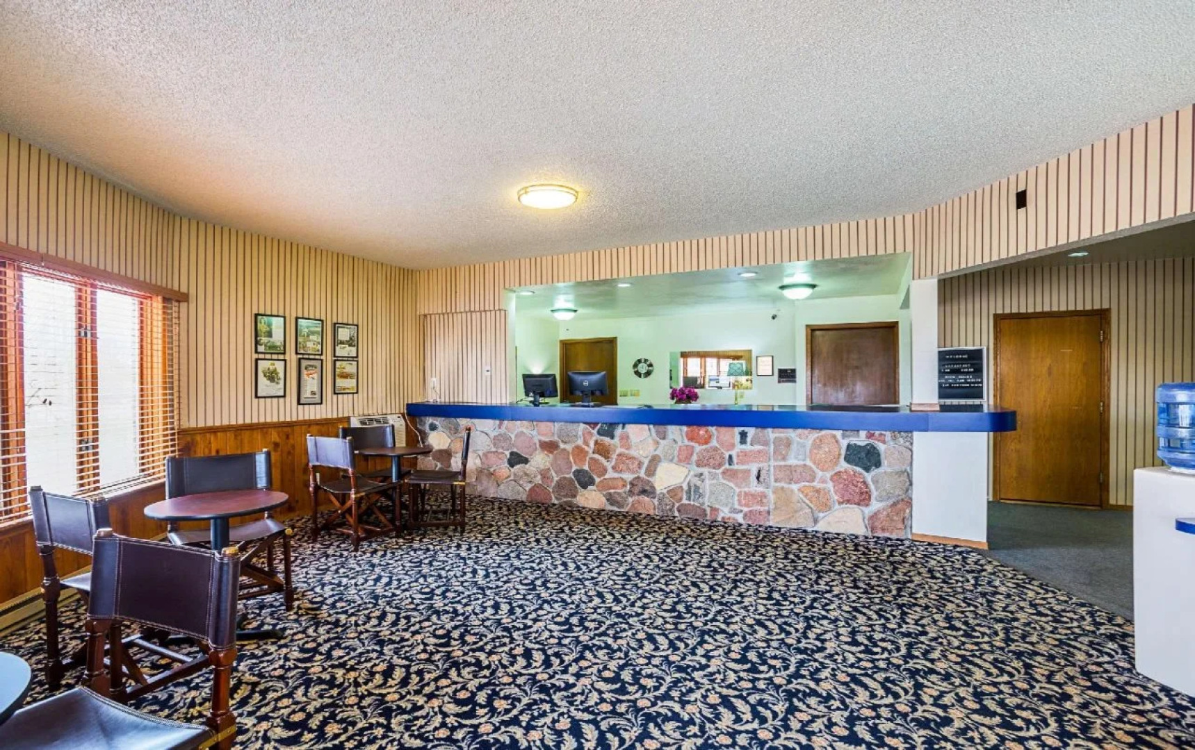 Econo Lodge Waupaca