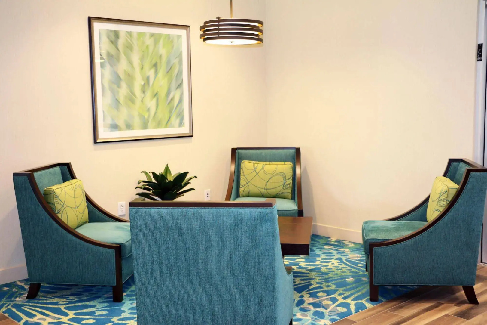 Holiday Inn Express & Suites Hendersonville SE - Flat Rock by IHG