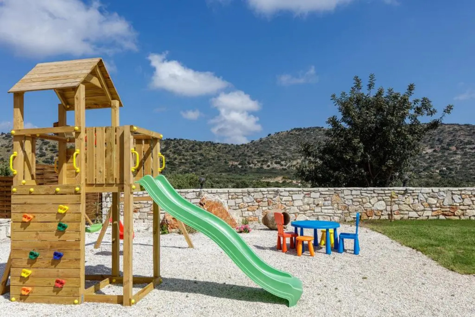 Unique Stonebuilt rural Retreat & private pool II