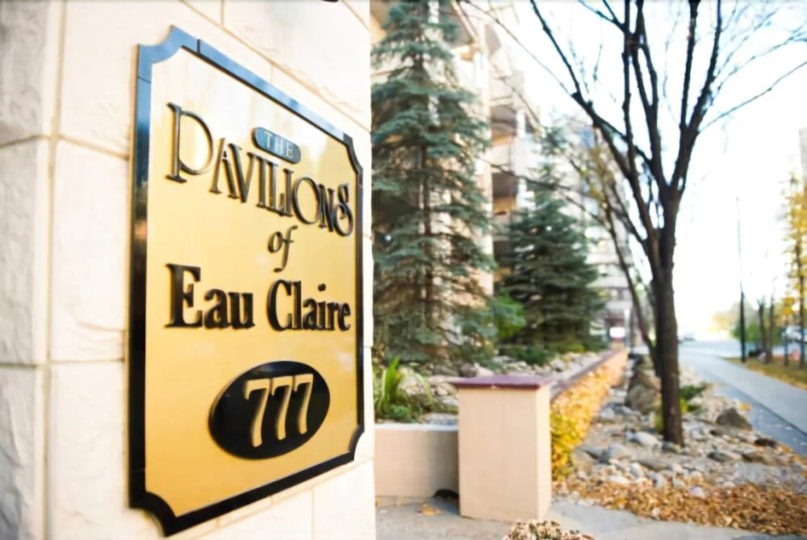 Executive Suites by Roseman - Pavilions of Eau Claire