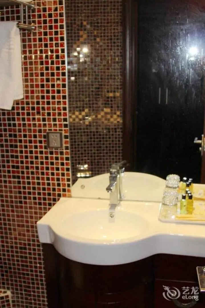 Yading Shanhui Holiday Hotel - Huizhou