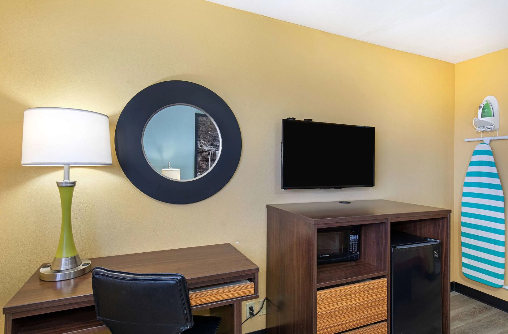 Super 8 by Wyndham Eddyville/Kuttawa