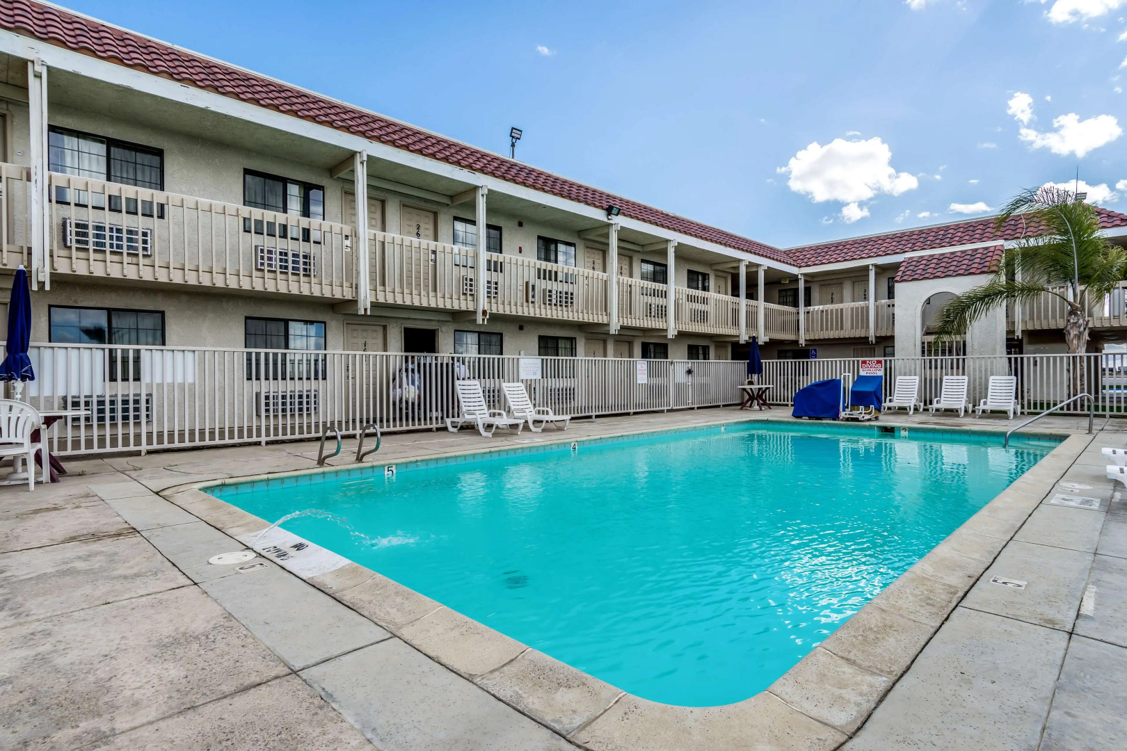 Studio 6 Buttonwillow, CA