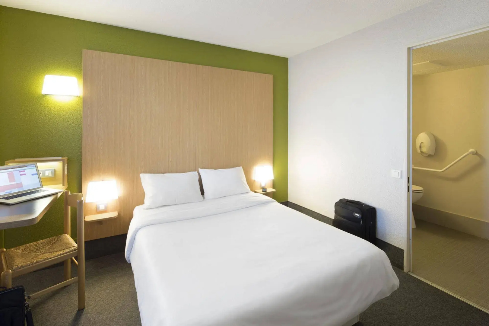 B&B HOTEL Tours Nord 2 La petit Arche