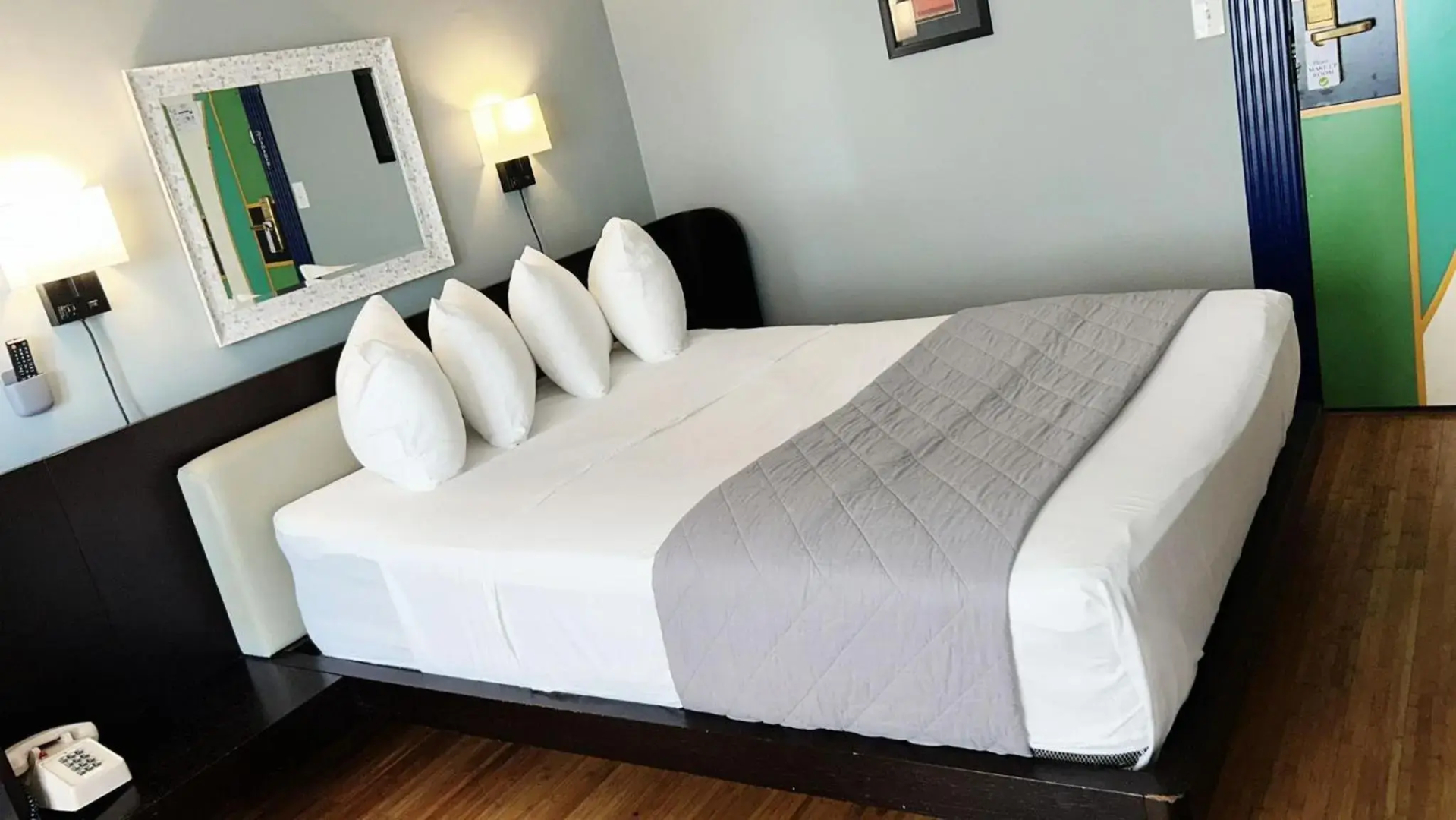 Ponce De Leon Hotel