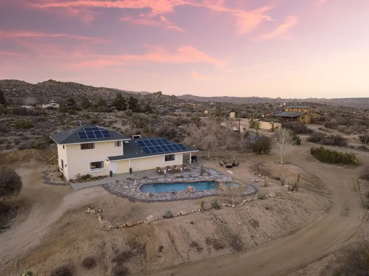 Rhythm by Avantstay Stunning Home w/ Pool, Hot Tub & Sweeping Views