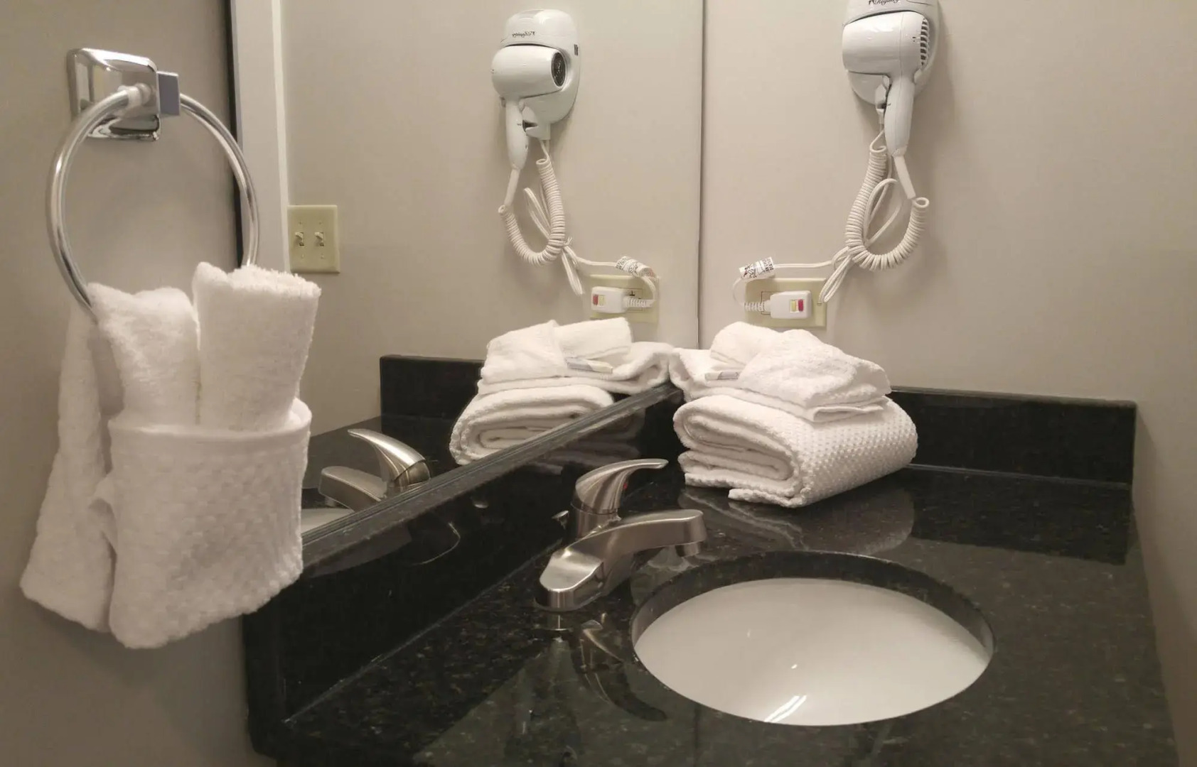 Affordable Suites of America Portage