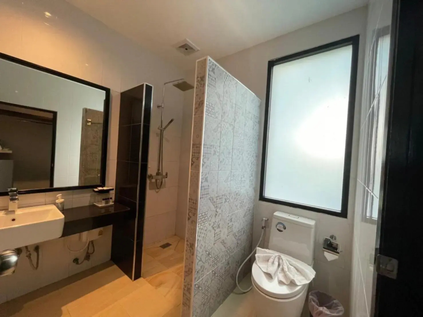 Prasarnsook Villa Beach Resort (SHA Extra Plus)