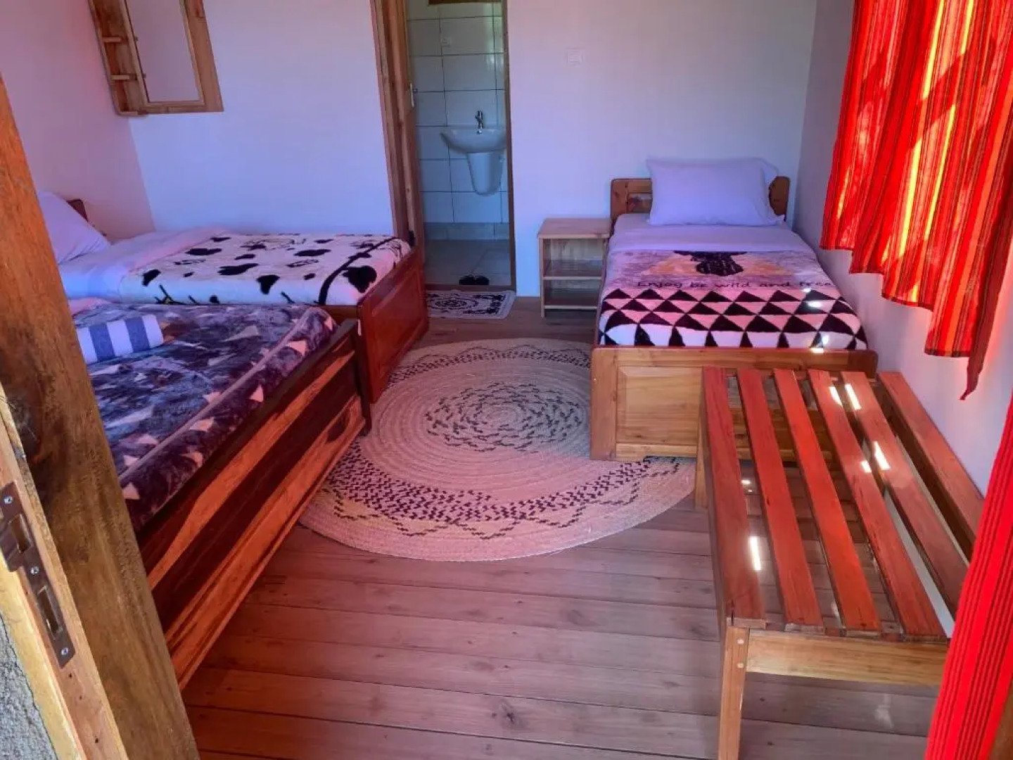 David Crater Homestay