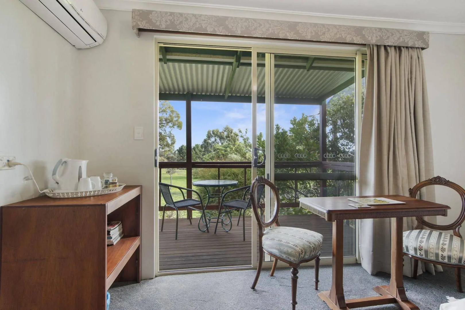 Shambhala Guesthouse