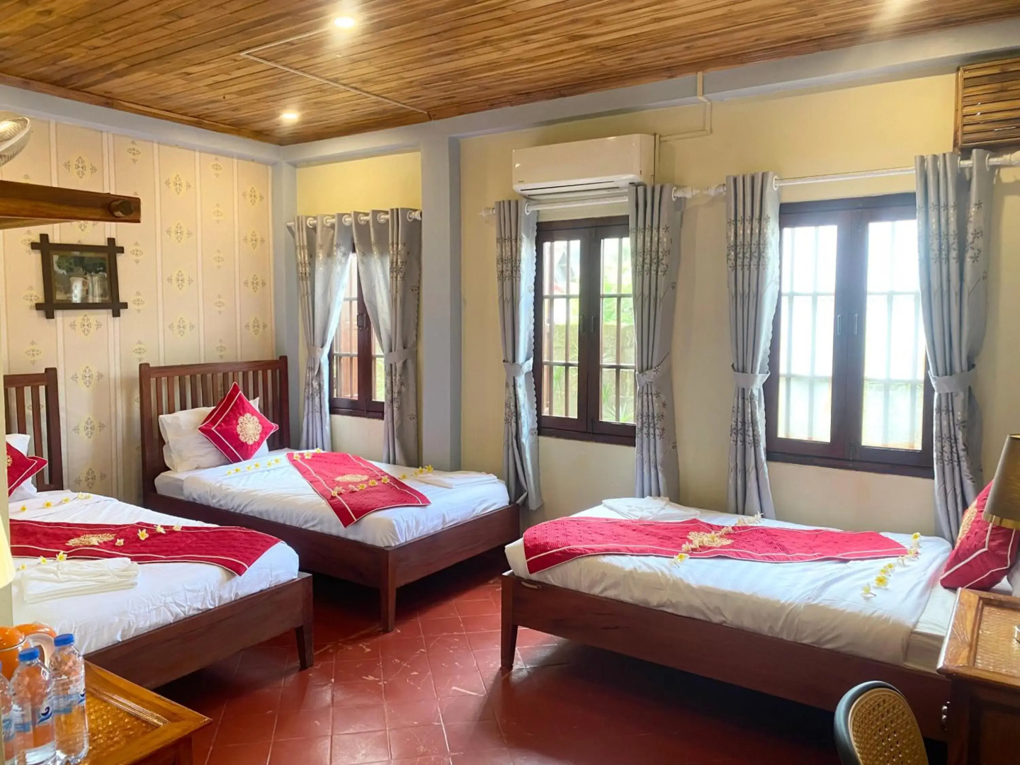 Lao Lu Lodge