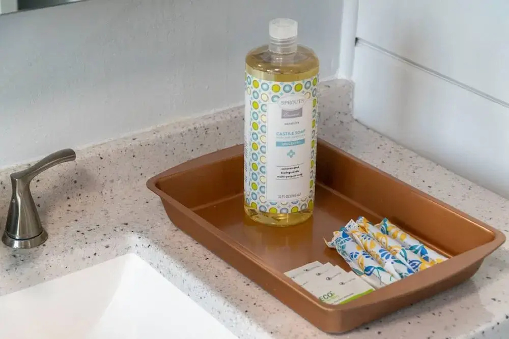 Stunning LA Luxury Retreat Ideal for Work or Play