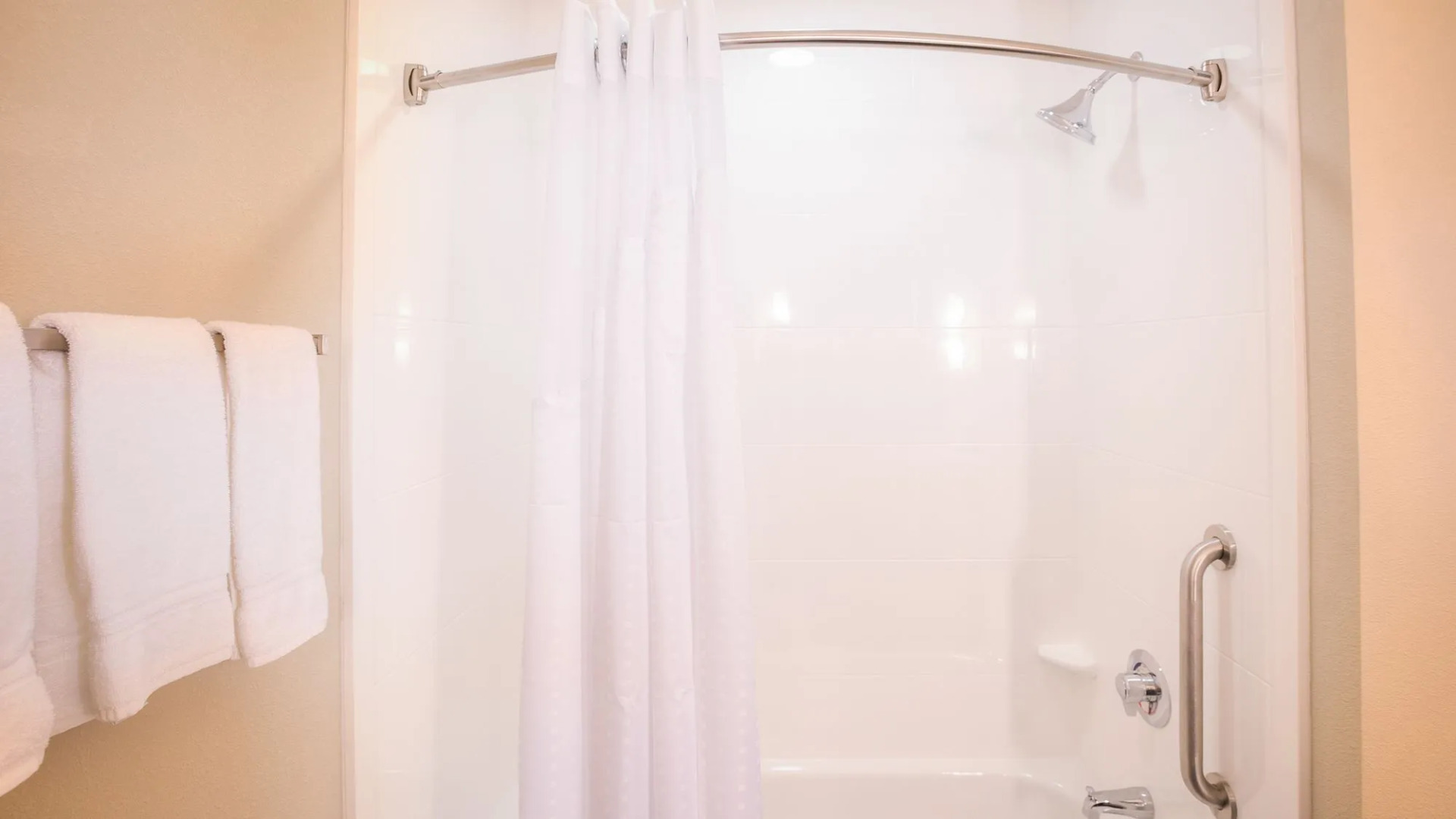 Holiday Inn Express Wichita South by IHG