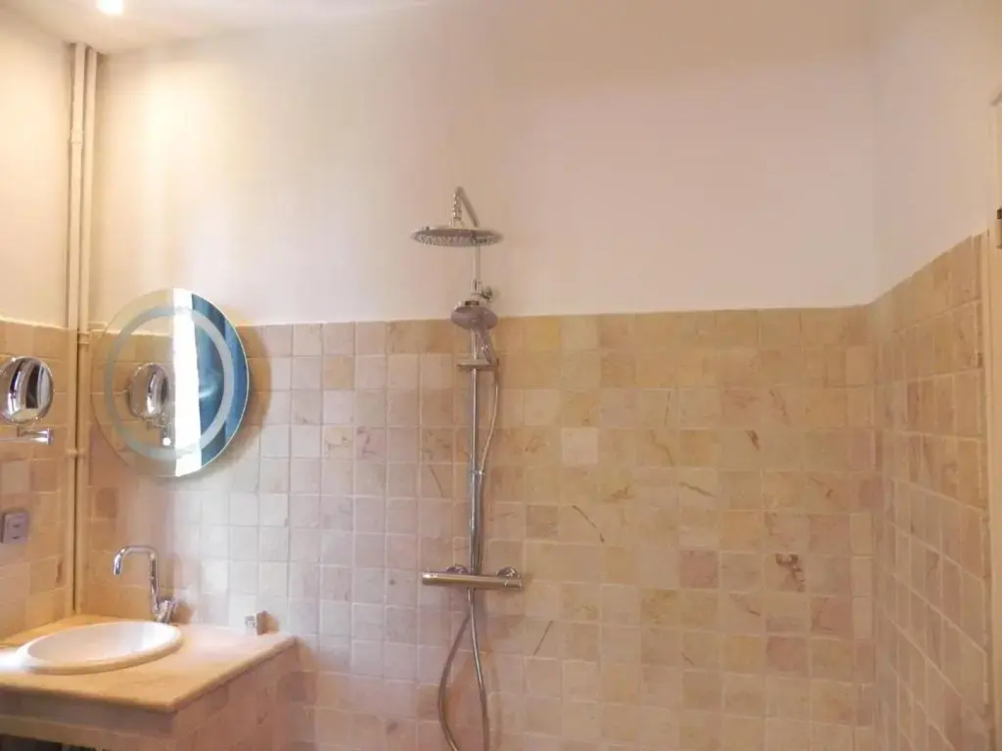 Suite Royale- 2 Double Rooms - 4 SAISONS - Piscine Chauffée Toute l'année - SPA- JACUZZI -SAUNA- POOL VIEW - Heated POOL -800m City Centre