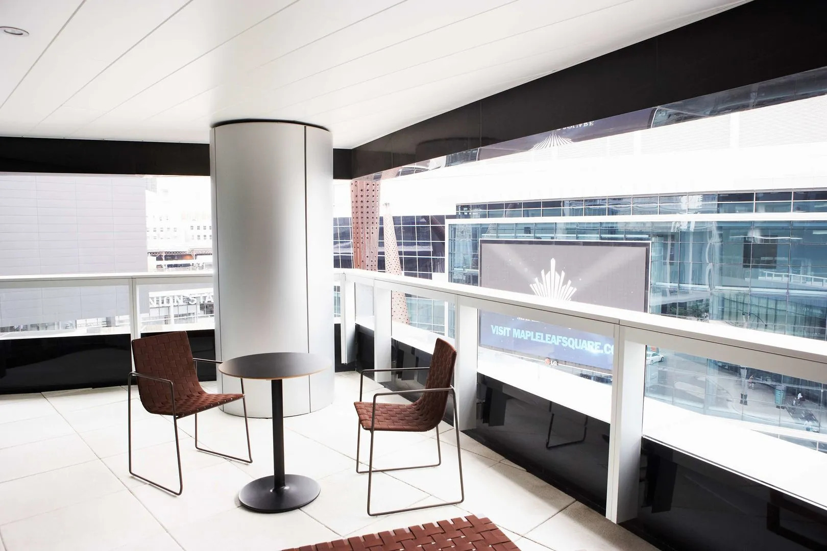 Le Germain Hotel Maple Leaf Square