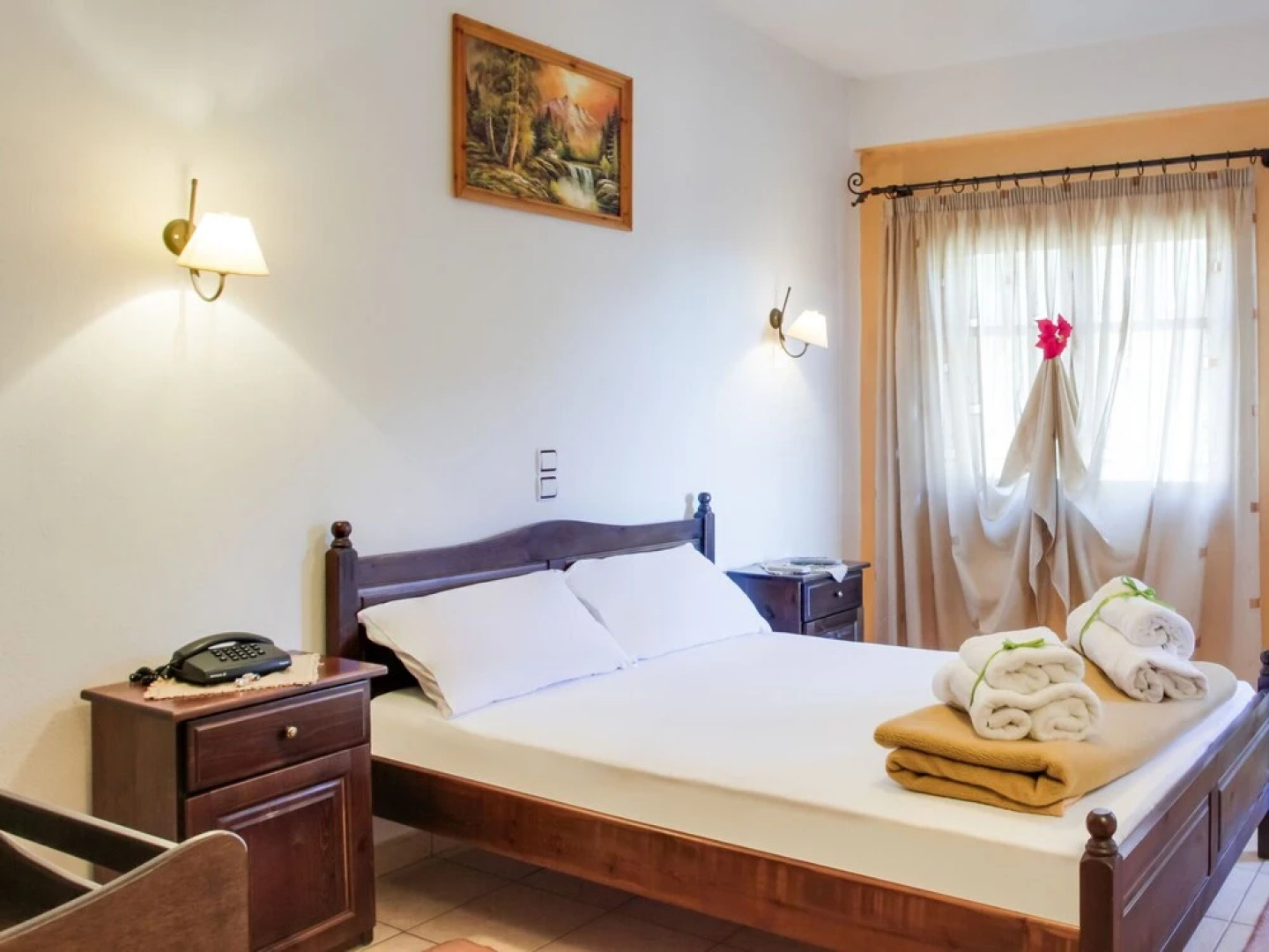 Simplistic Holiday Home in Stournareika With Terrace