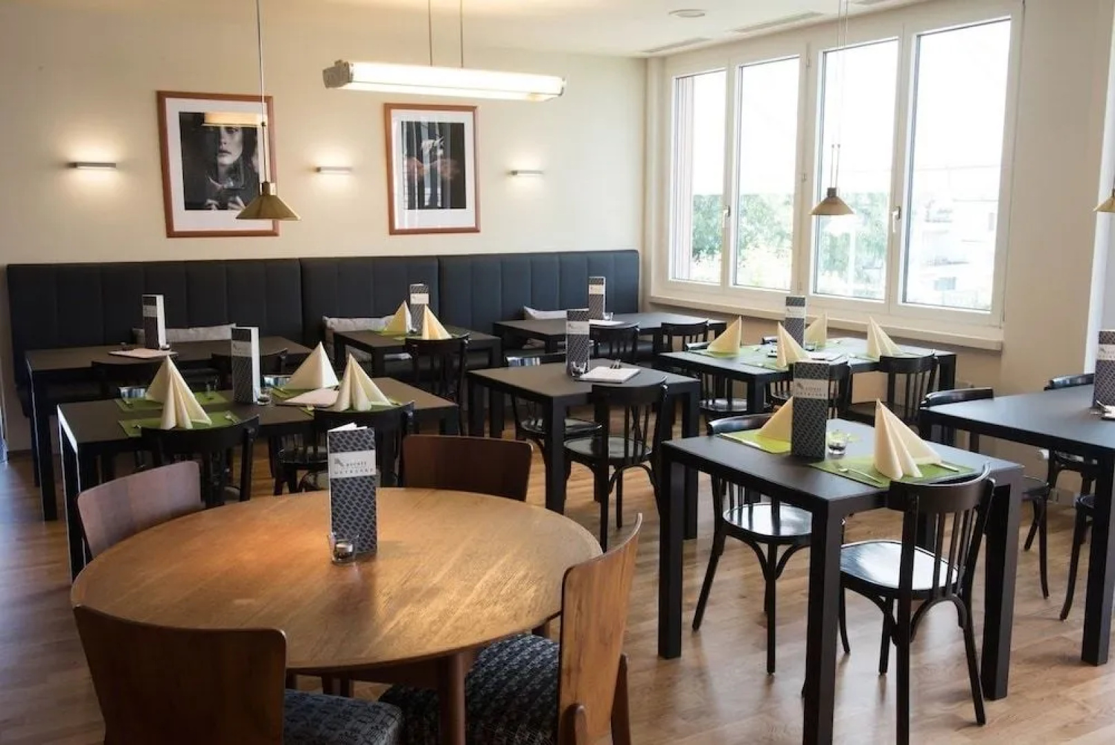 Ascott Hotel & Restaurant