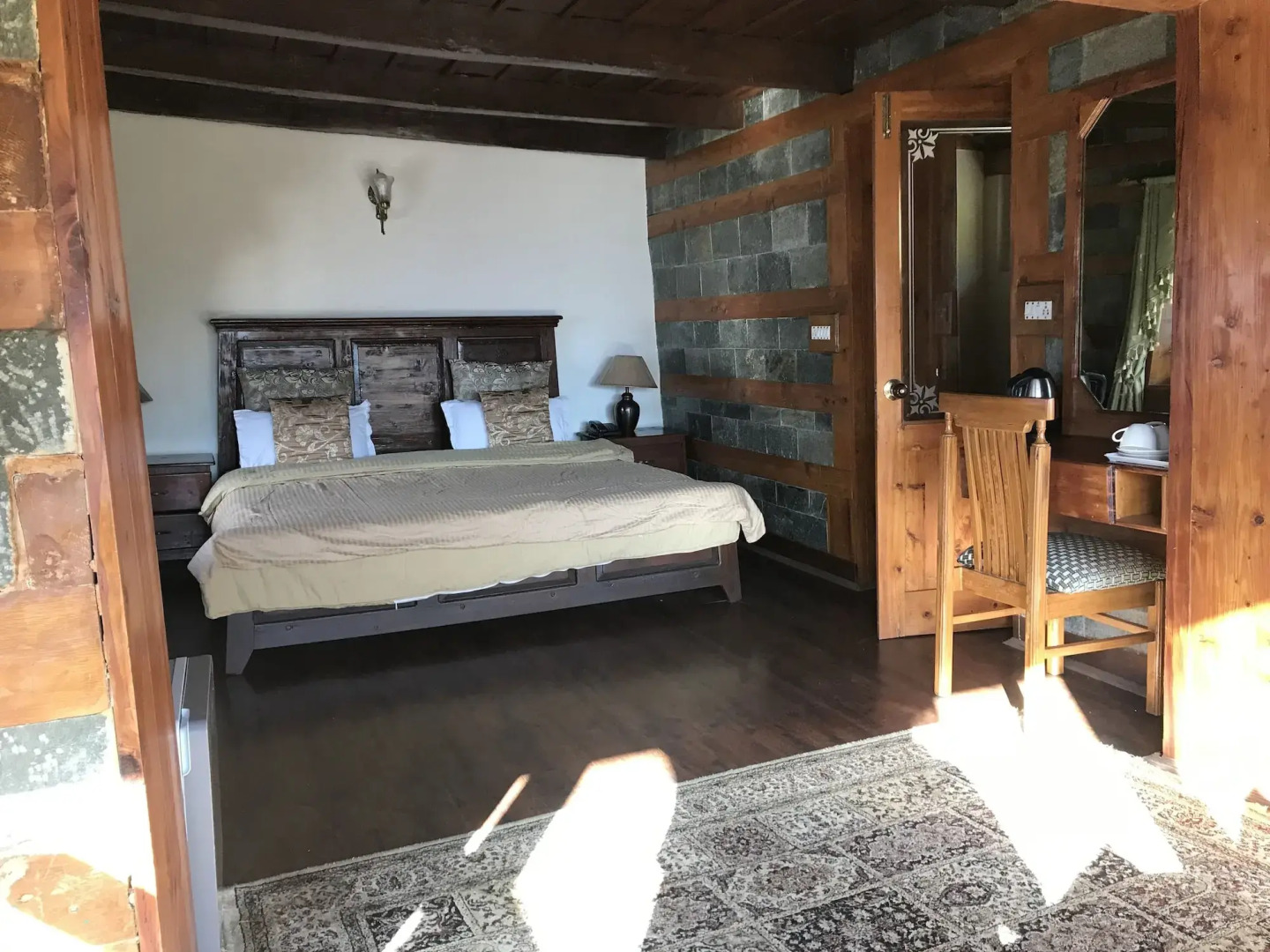 Himalayan Kothi Kais