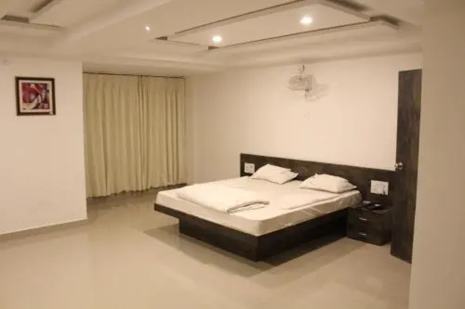 Hotel The Grand Bansari