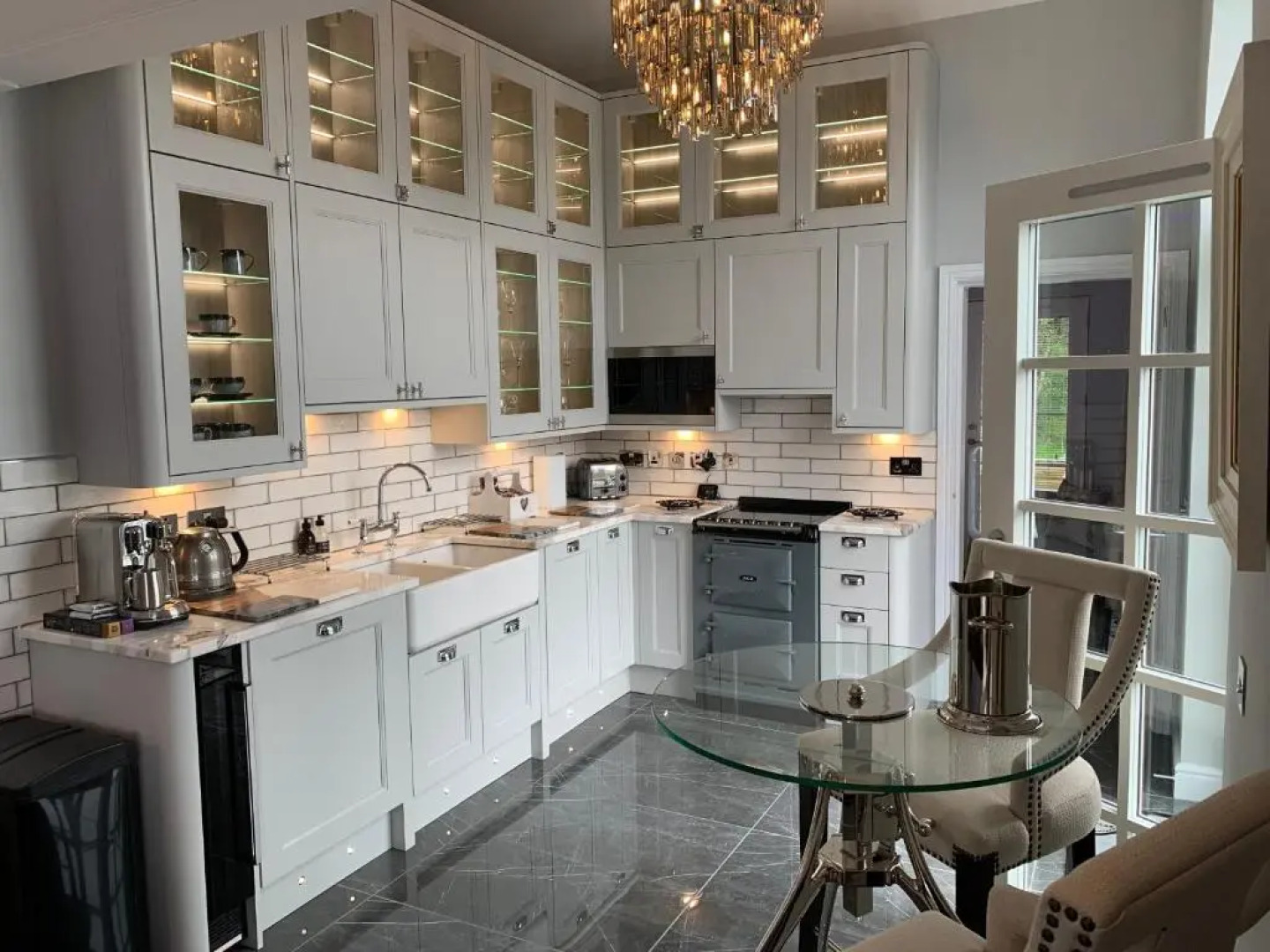 Little Fox Lodge Hideaway Glencoe - 5 Star with Hot Tub overlooking Loch Linnhe