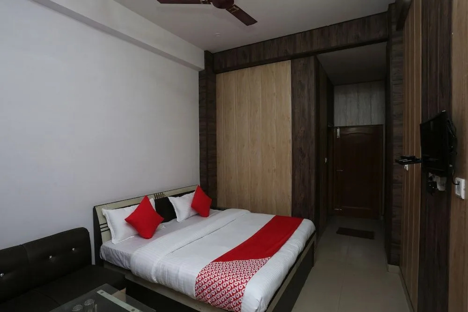 OYO 29415 Hotel Ocean Blue