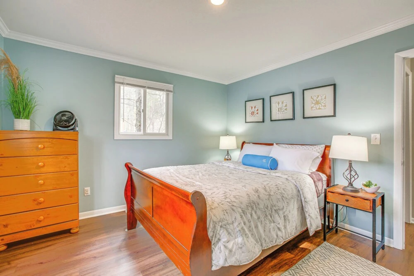 5 Mi to Mt Holiday: Spacious Home w/ Lake Views