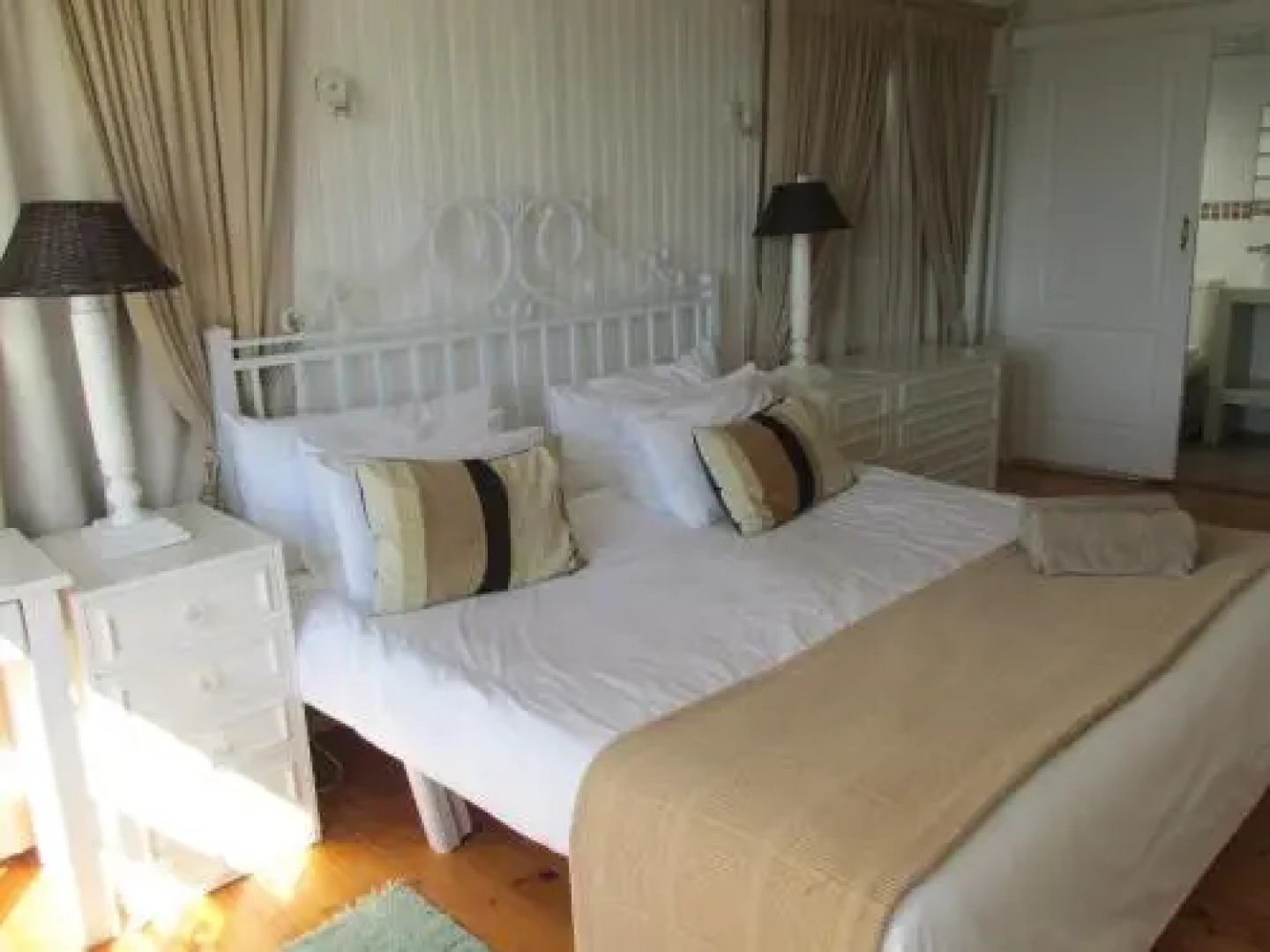 Point Village Accommodation - Sean's House