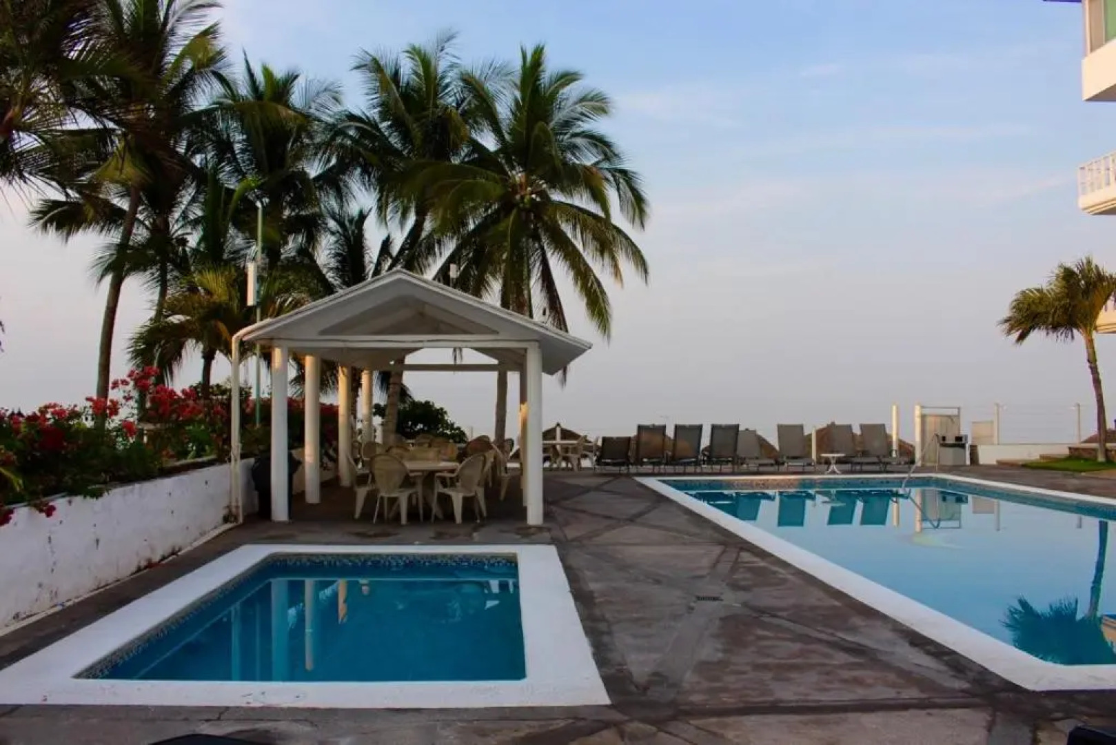 Hotel y Suites Corita