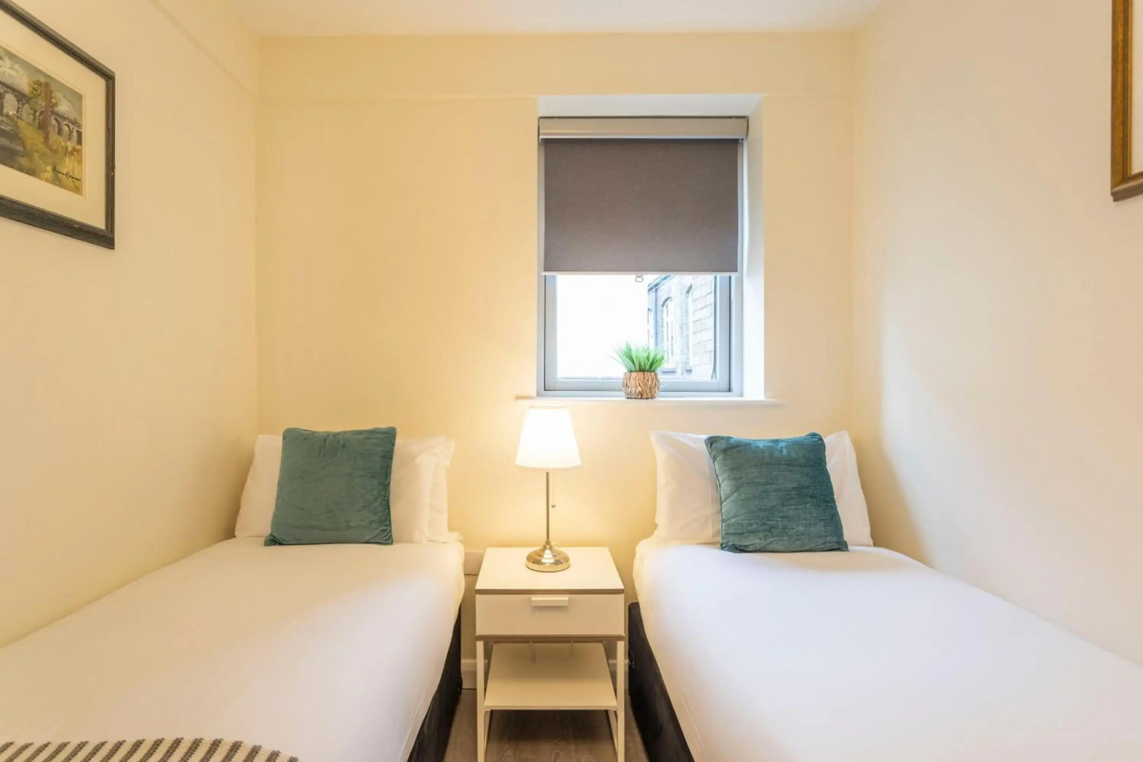 Temple Bar Lane by the KeyCollections