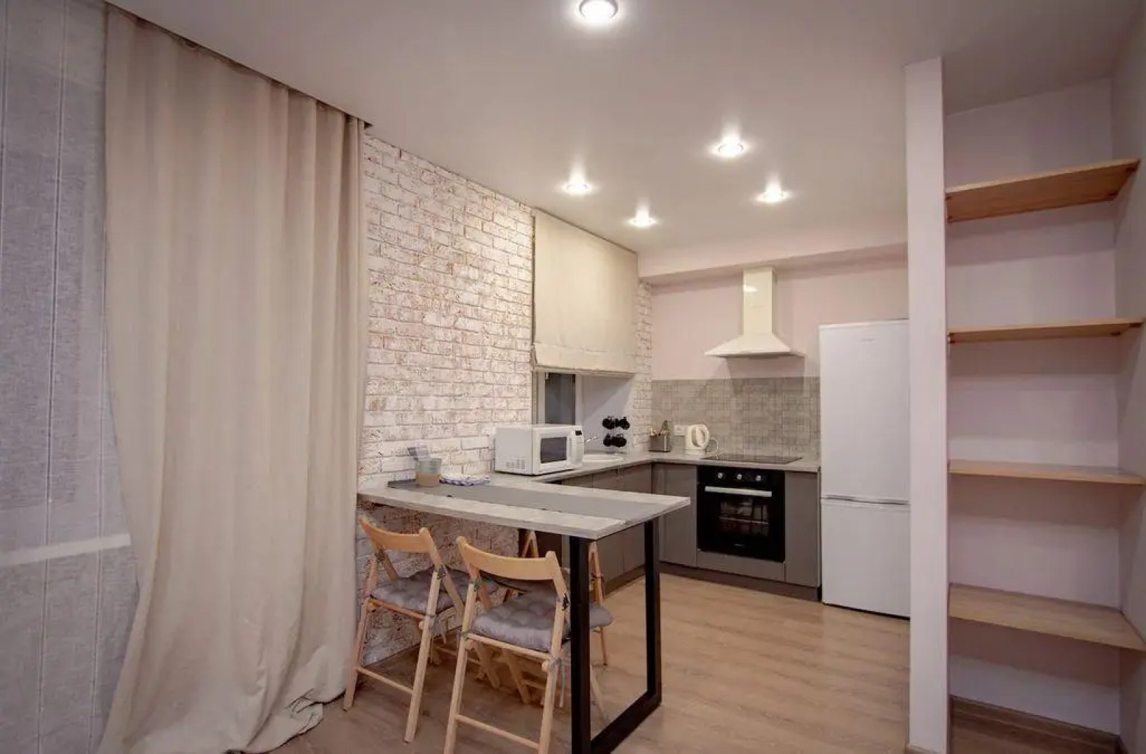 ABC Apartmens (ЭйБиСи Апартментс) на улице Декабристов