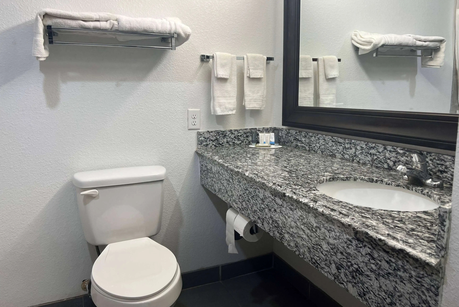 Days Inn by Wyndham Alva