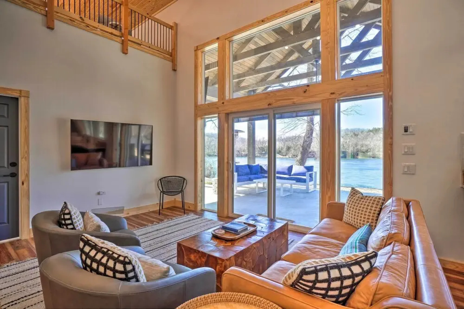 Idyllic Cotter Escape: Steps to White River!