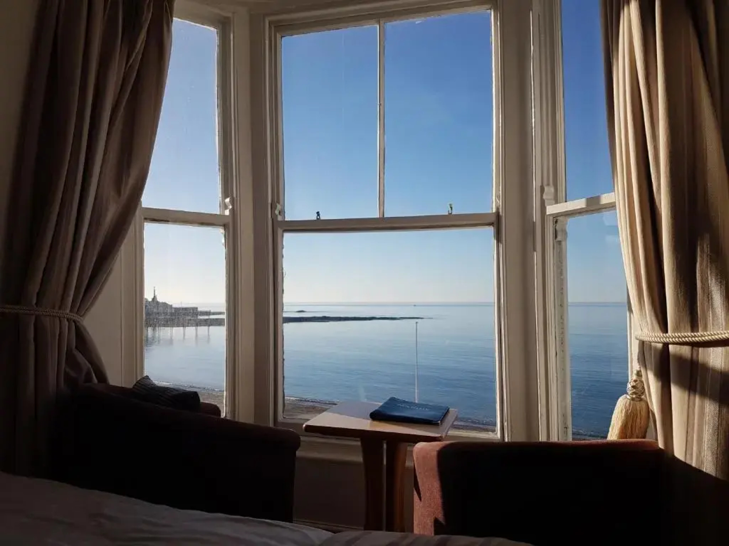 Marine Hotel