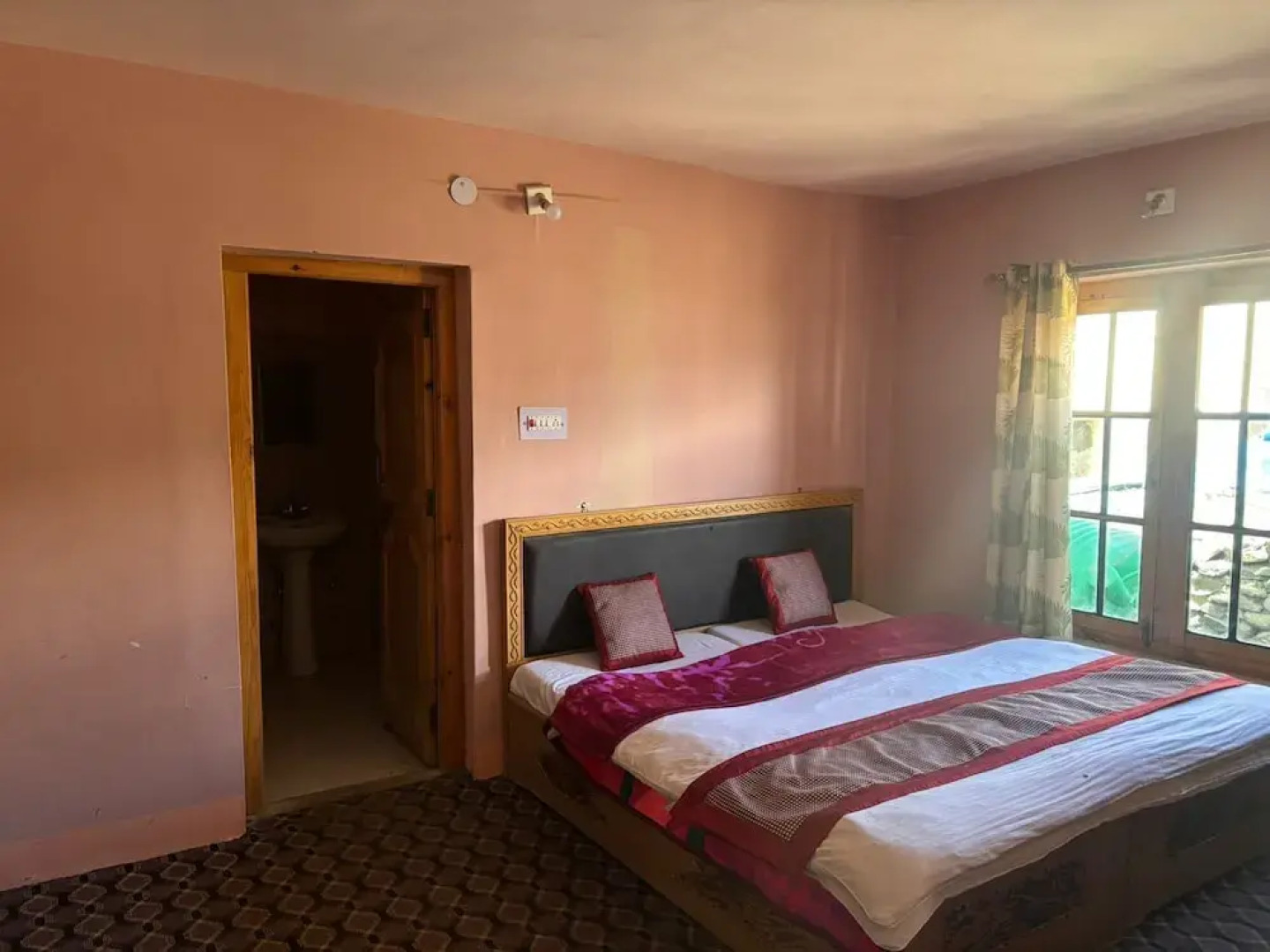 TIH Tsomoriri Hotel Lake View