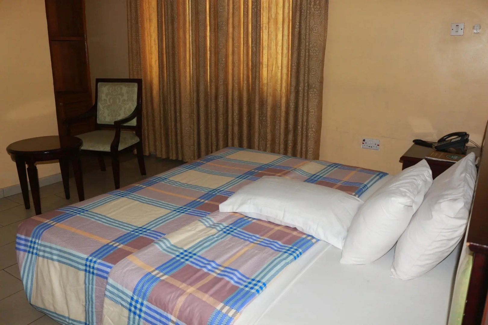 Primal Hotel Ikeja GRA