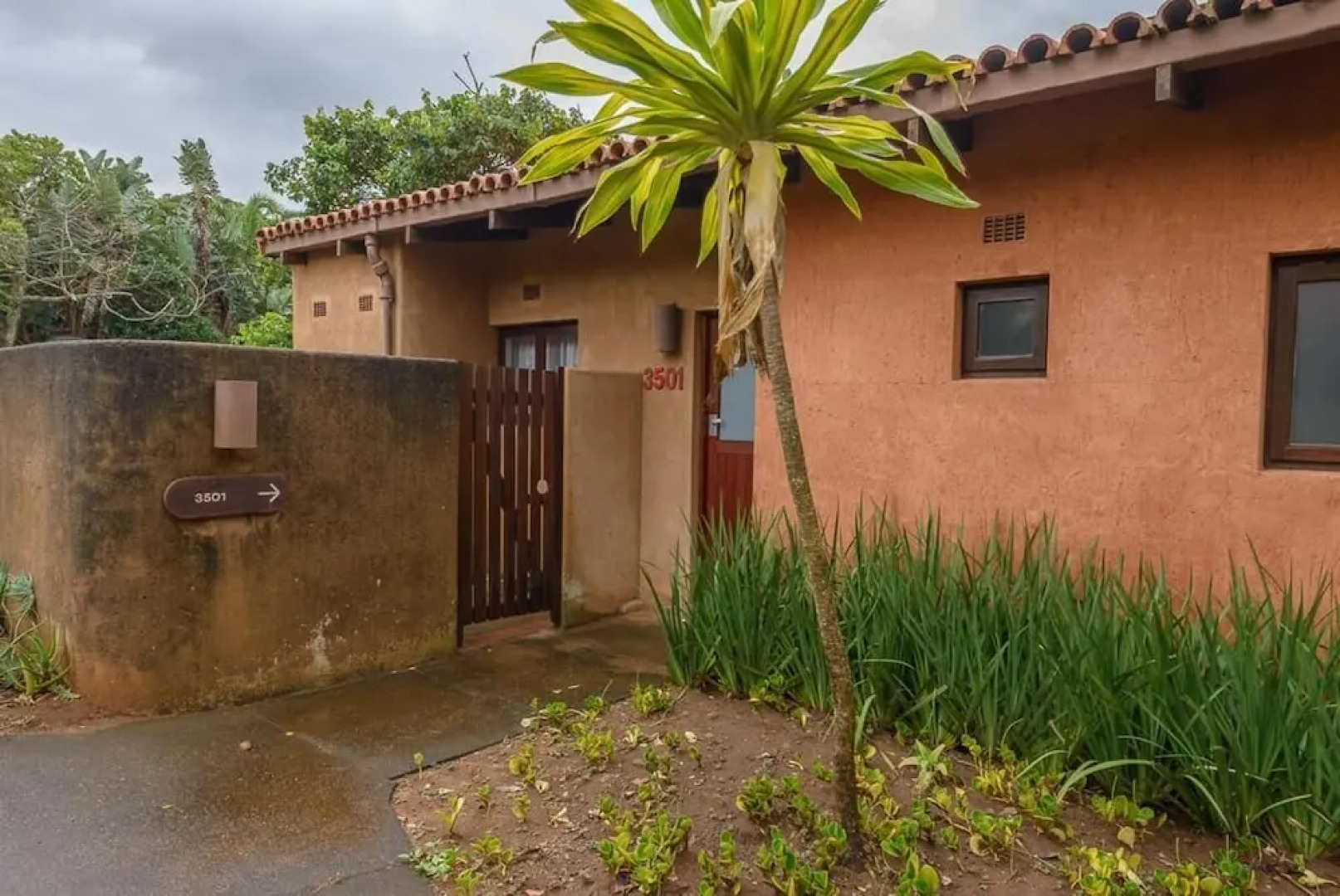 San Lameer Villa Rentals Bachelor Studio 2515