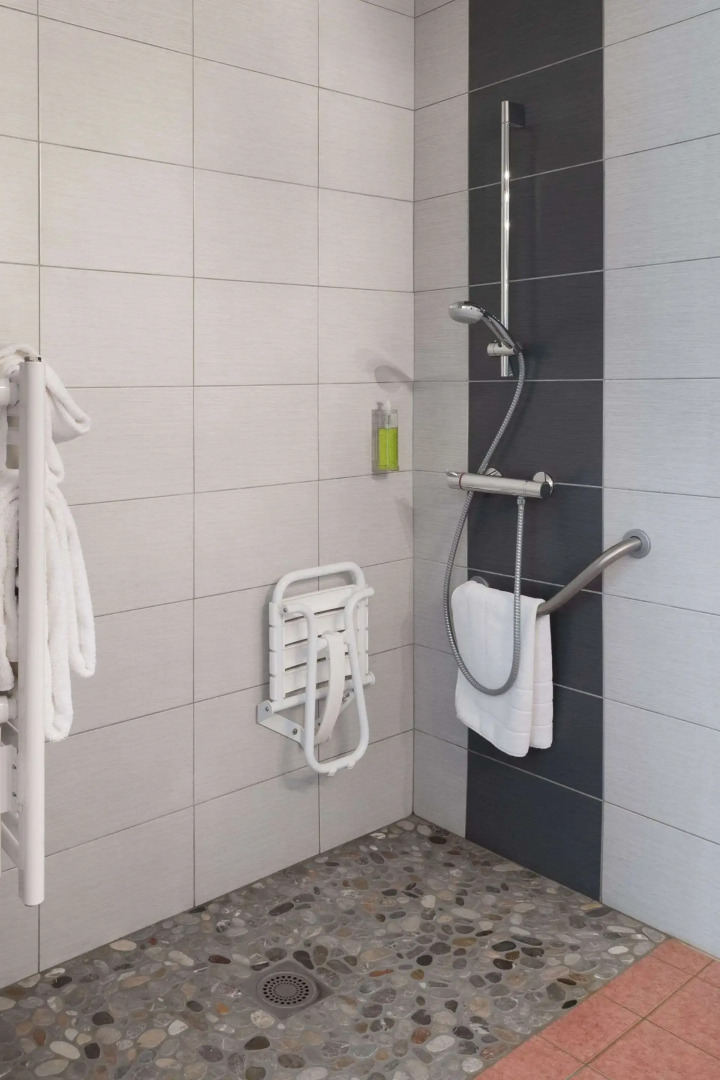 Brit Hotel Florimont