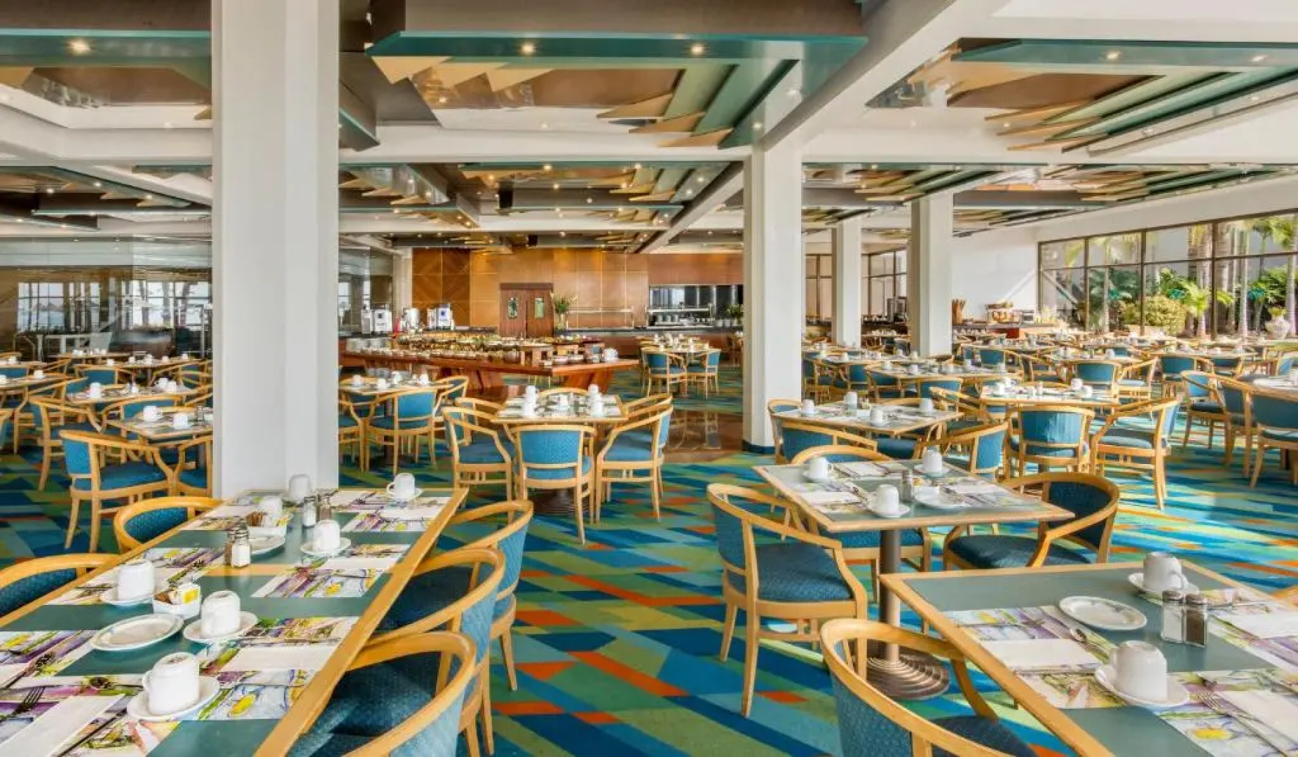 Gai Beach Resort Spa Hotel